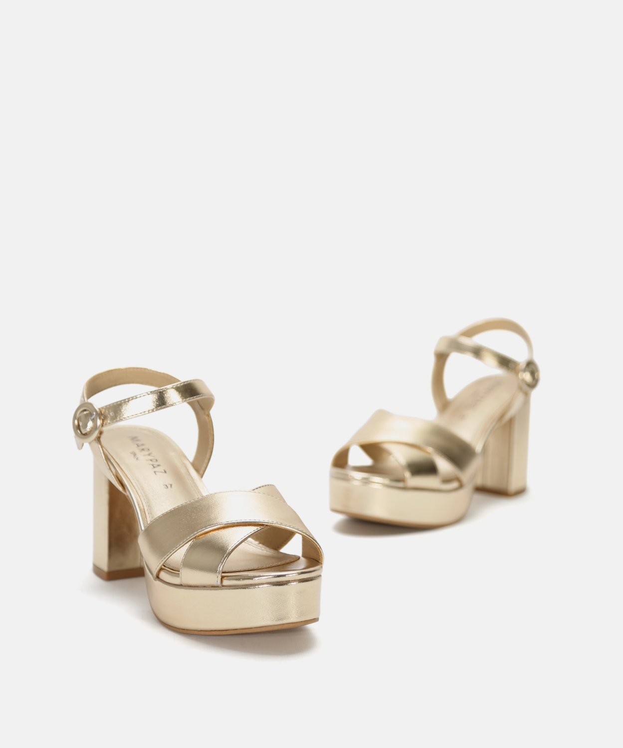 Alpercata rasa bordada image number null